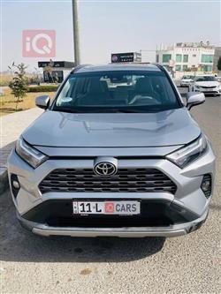 تۆیۆتا ڕاڤ 4